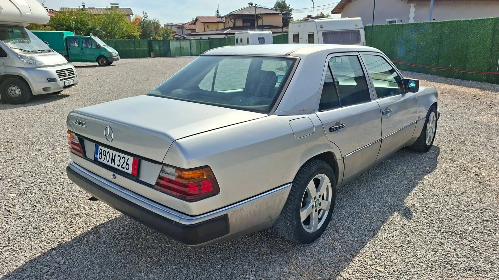Mercedes-Benz 124 E200 , снимка 11 - Автомобили и джипове - 56403600