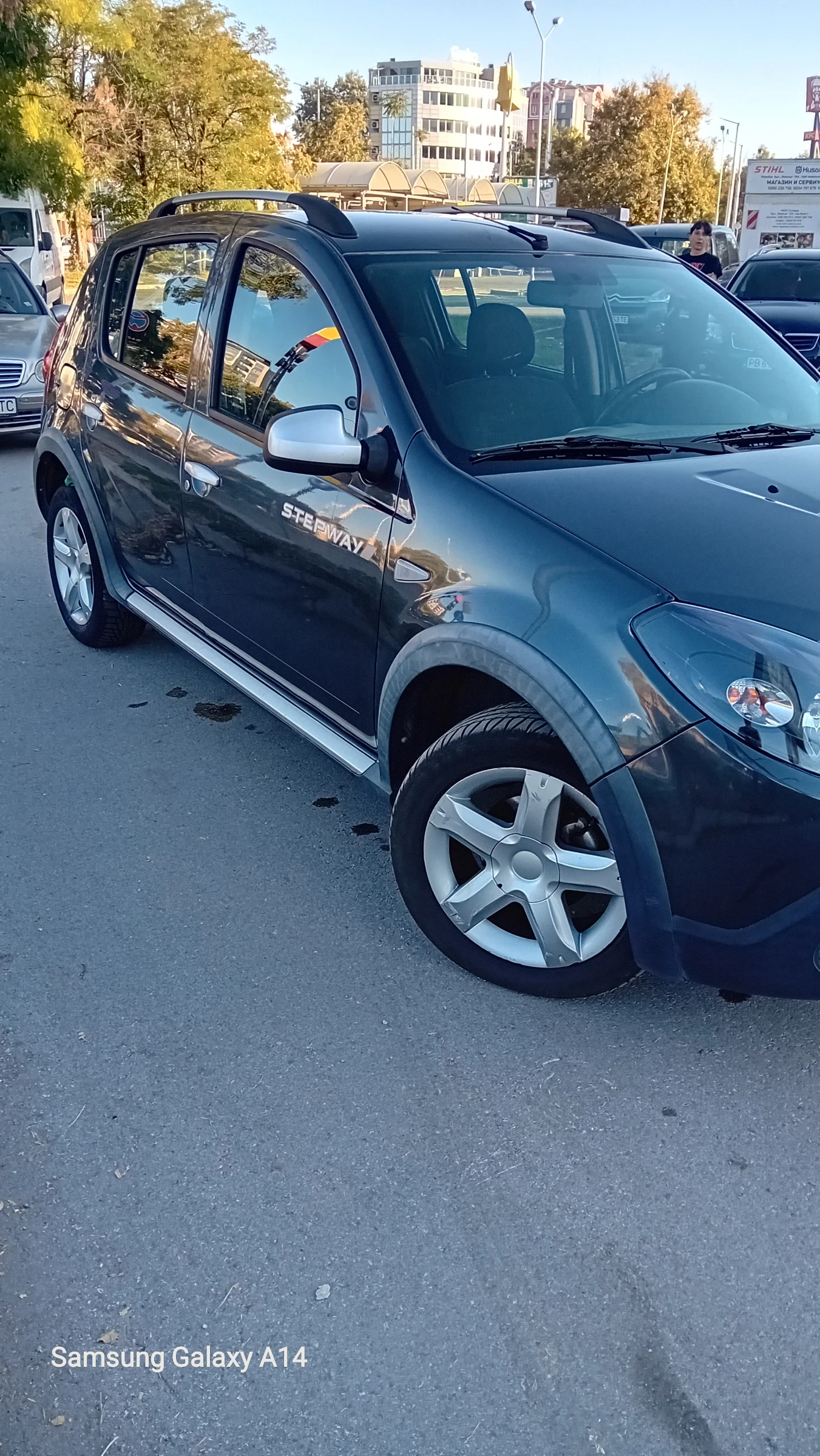 Dacia Sandero, снимка 2 - Автомобили и джипове - 56435163