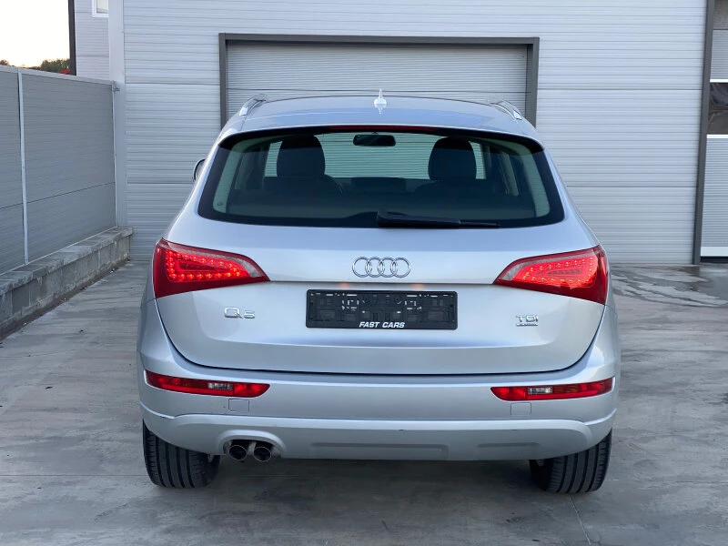 Audi Q5 2.0 TDi Quattro avtomat navi TOP, снимка 6 - Автомобили и джипове - 38374414