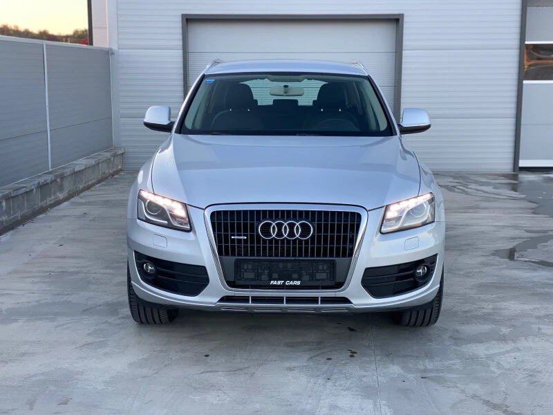 Audi Q5 2.0 TDi Quattro avtomat navi TOP, снимка 2 - Автомобили и джипове - 38374414