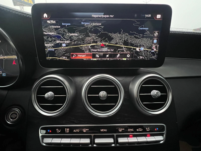 Mercedes-Benz GLC 300 AMGпакет Сервизна книж. Панорама Камери360 CarPlay, снимка 12 - Автомобили и джипове - 47989329