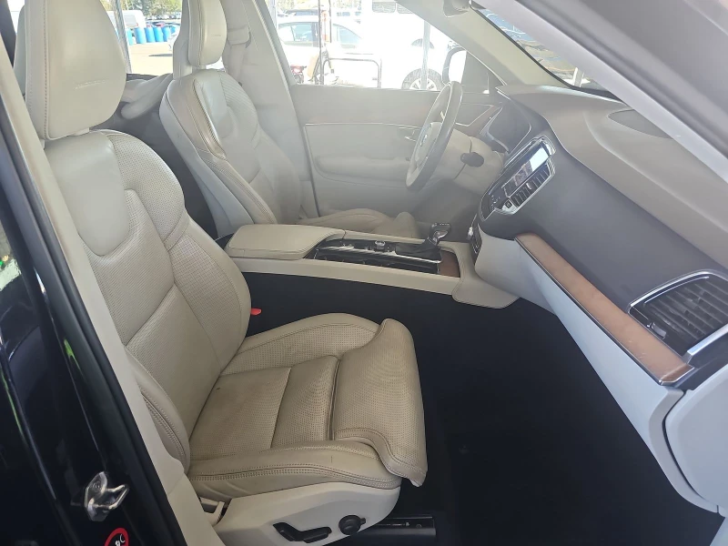 Volvo Xc90  T6 Inscription 7-Passenger, СЕРВИЗНА ИСТОРИЯ!, снимка 9 - Автомобили и джипове - 48130303