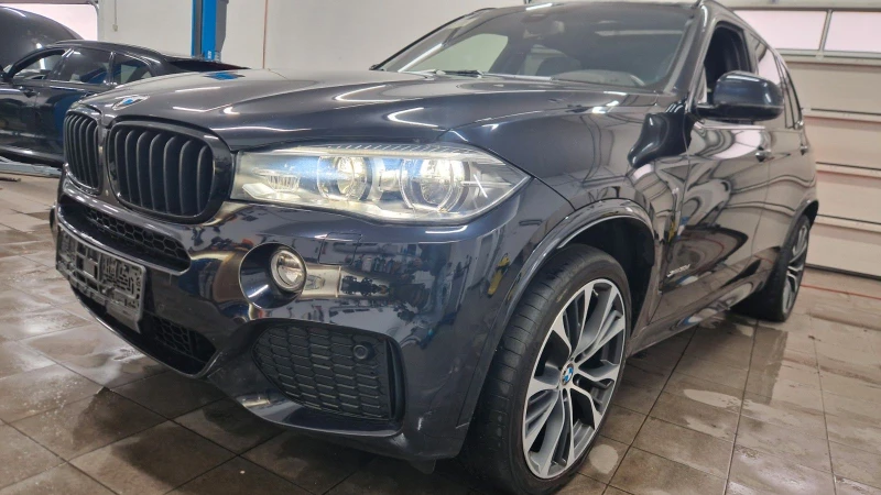 BMW X5 xDrive30d * M-Sport * ПАНО * 360 Камера * Дистрони, снимка 2 - Автомобили и джипове - 49387712