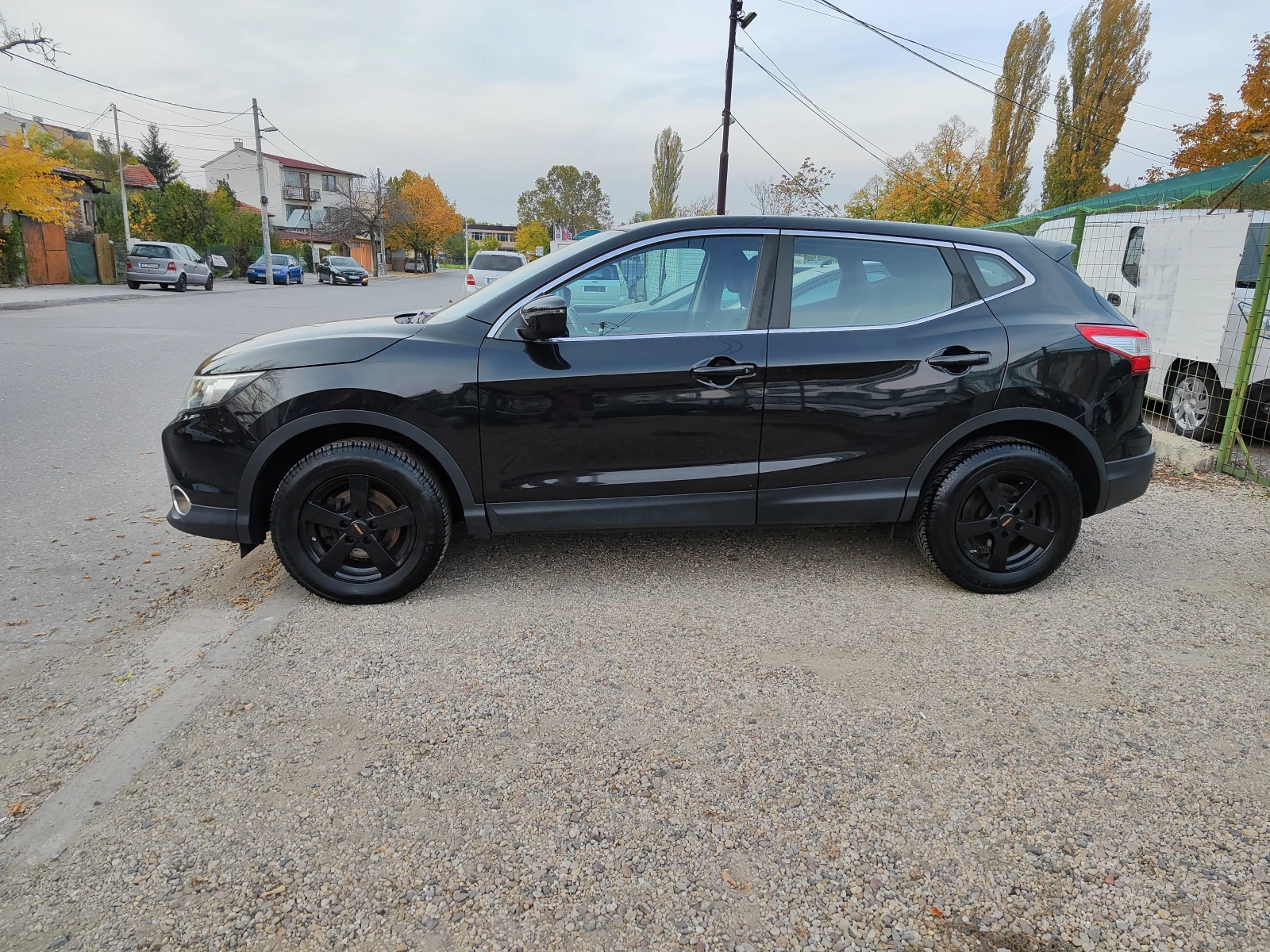 Nissan Qashqai 1.2i Гемания - изображение 3