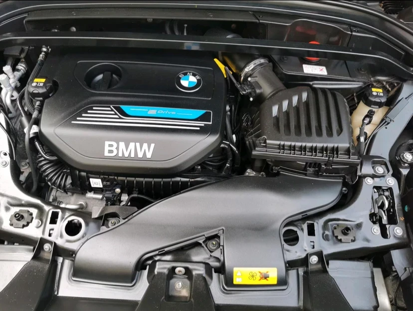 BMW X1 xDrive 25e Plug-in Hybrid Steptronic - изображение 6