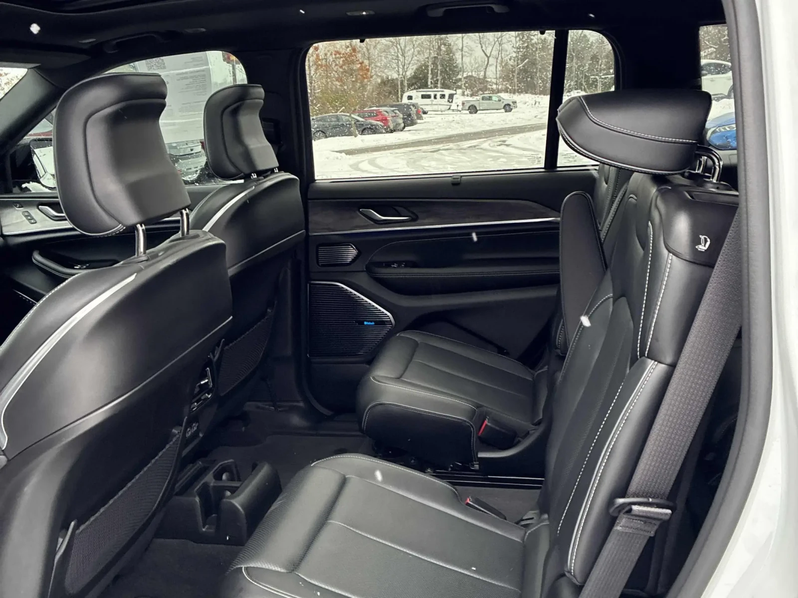 Jeep Grand cherokee * CARFAX *    | Mobile.bg   11