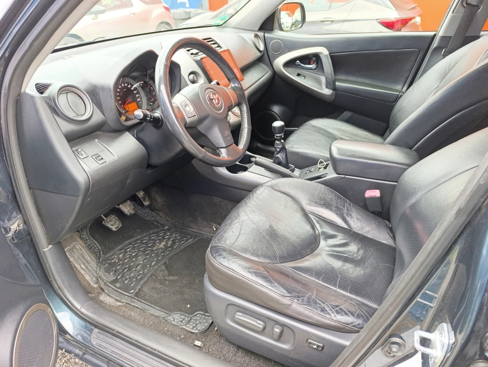 Toyota Rav4 2.2D-4 D 177 PS - изображение 10