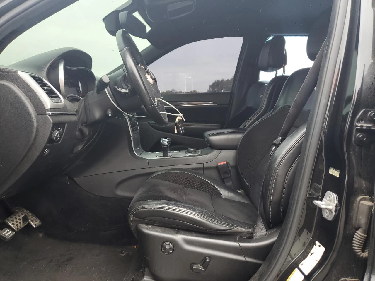 Jeep Grand cherokee SRT-8 - изображение 7