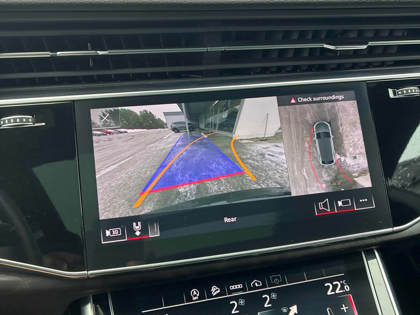 Audi Q8 PROGRESSIV * ПОДГРЕВ * ОБДУХВАНЕ * ПАНОРАМА, снимка 9 - Автомобили и джипове - 54556622