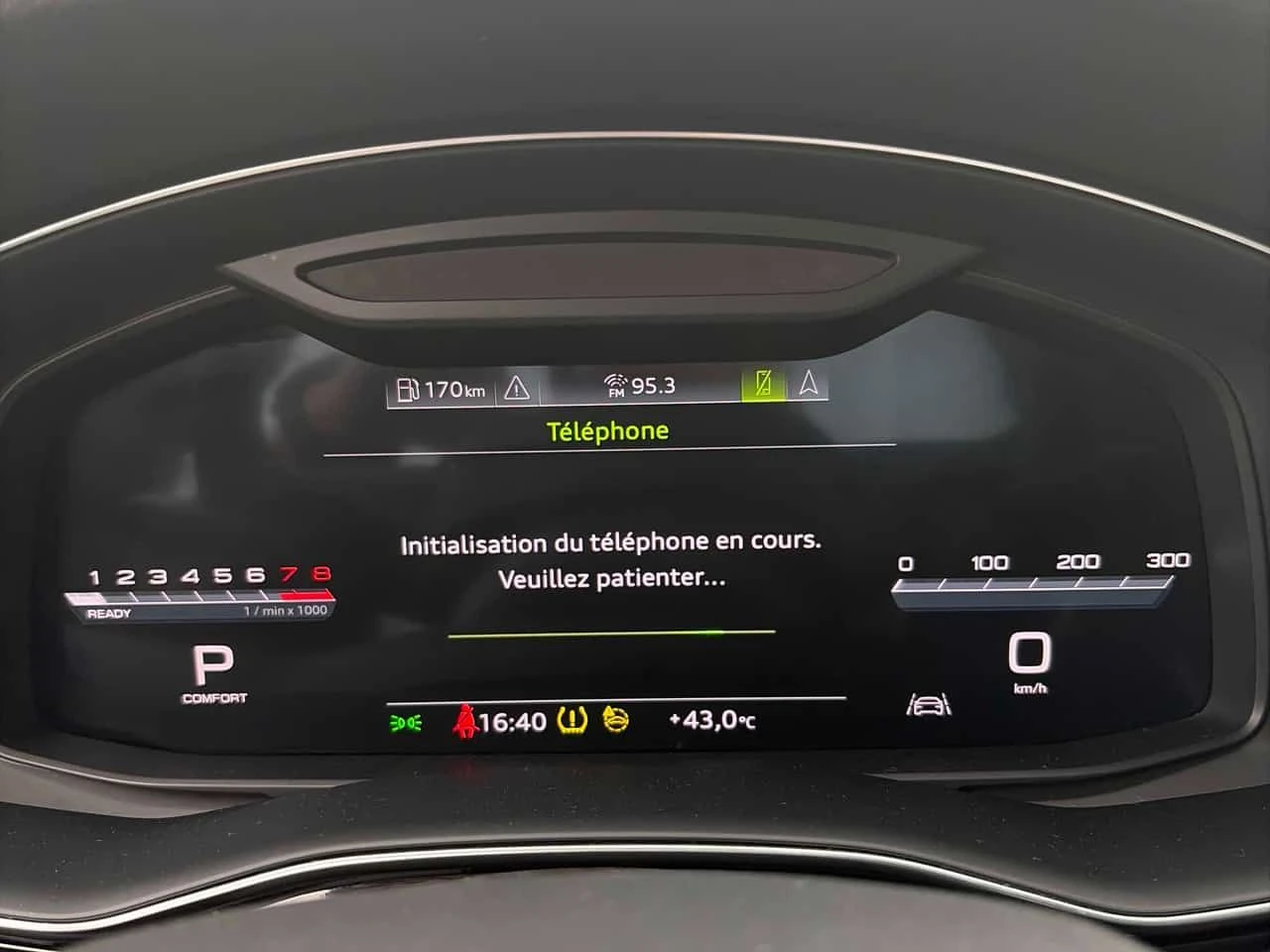 Audi Q8 Progressiv * CARFAX * БЕЗ ПЪРВОНАЧАЛНА ВНОСКА, снимка 8 - Автомобили и джипове - 55076457
