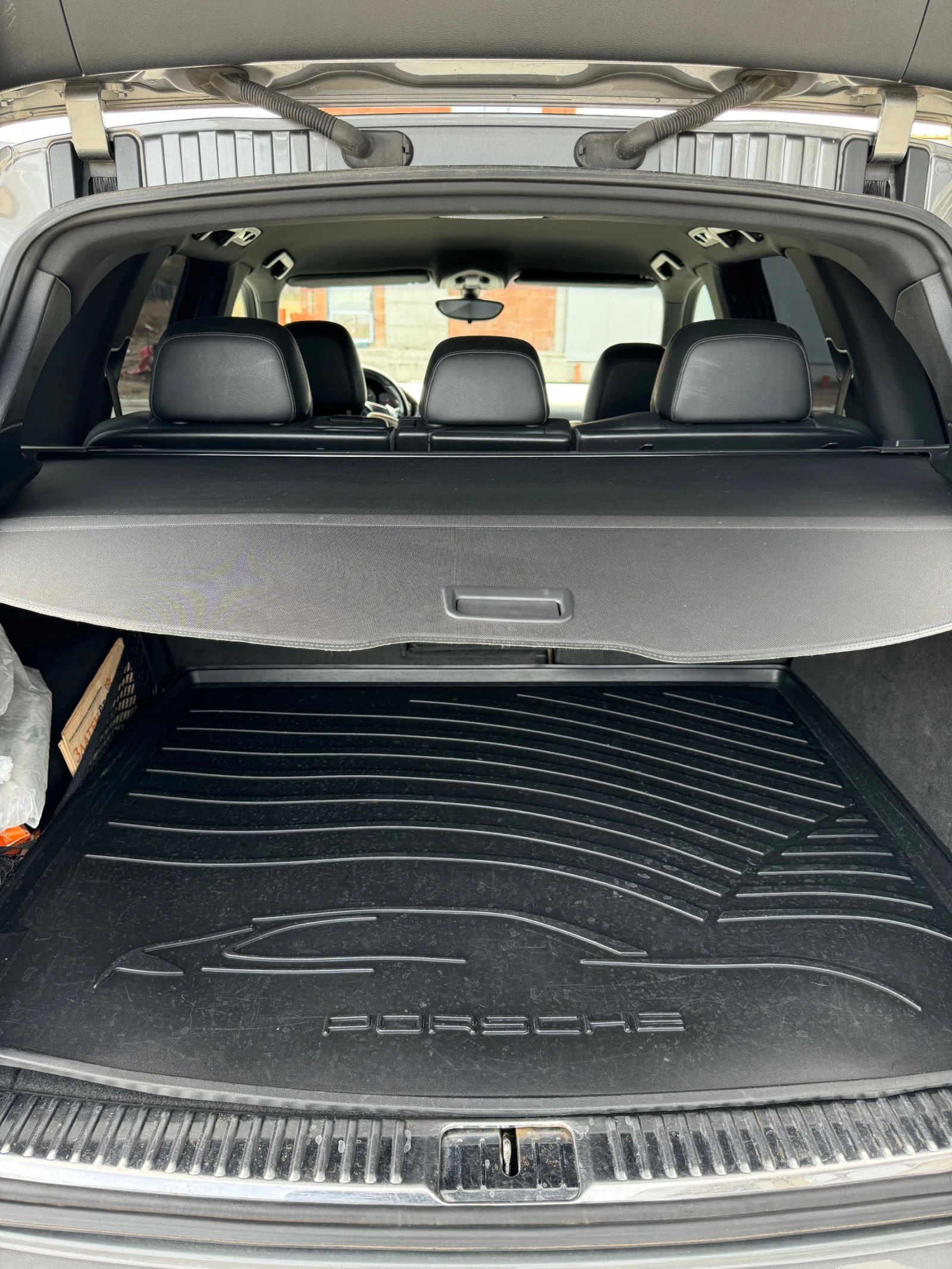 Porsche Cayenne 3.0 TDI, снимка 7 - Автомобили и джипове - 55343145
