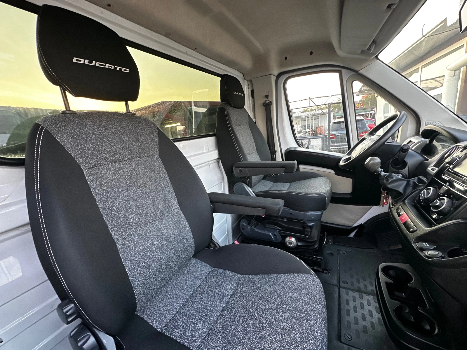 Fiat Ducato MAXI 3.0D 180к.с 5метра, снимка 8 - Бусове и автобуси - 56078862