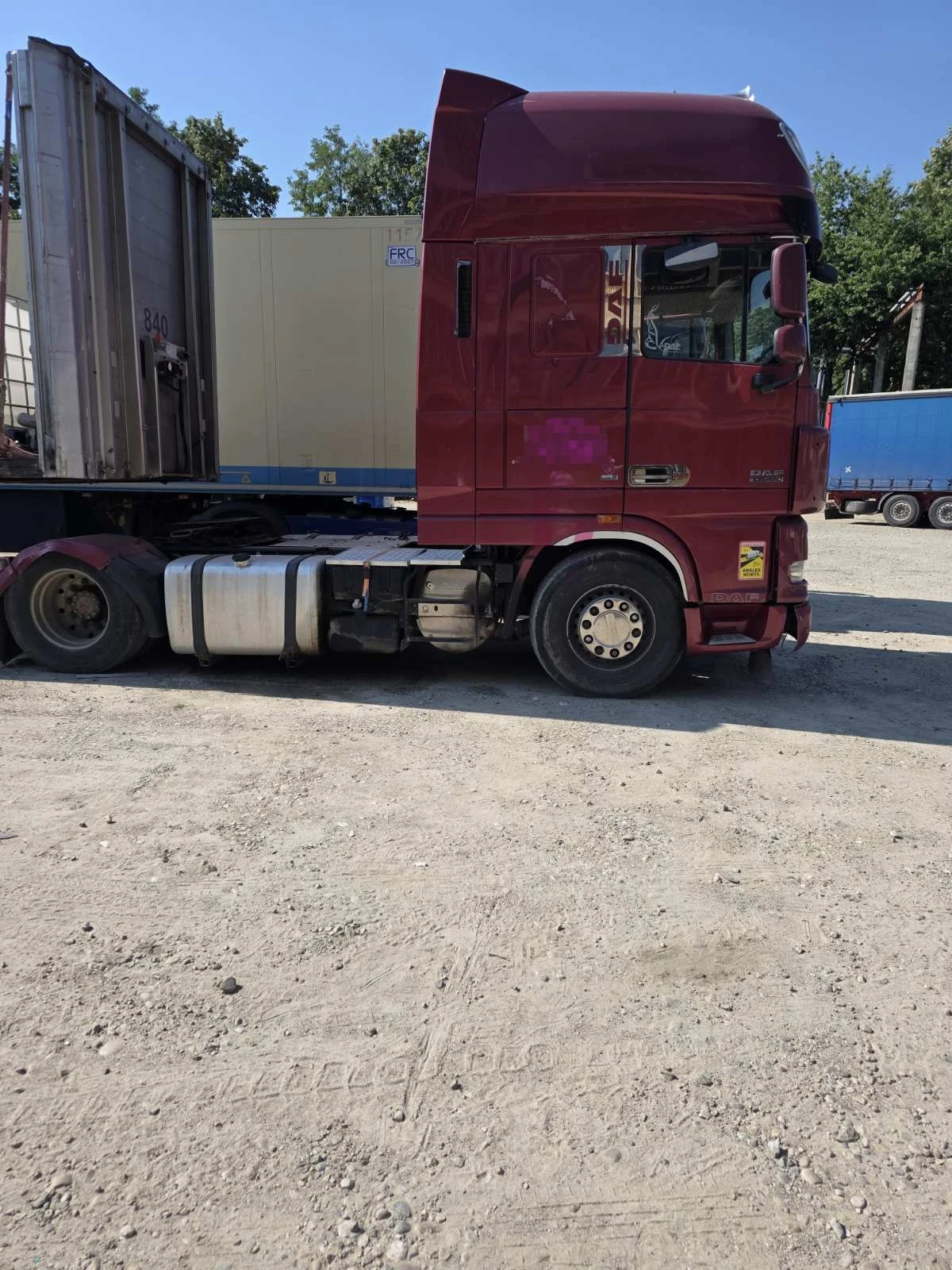 Daf XF 105 Влекач, снимка 3 - Камиони - 55569373