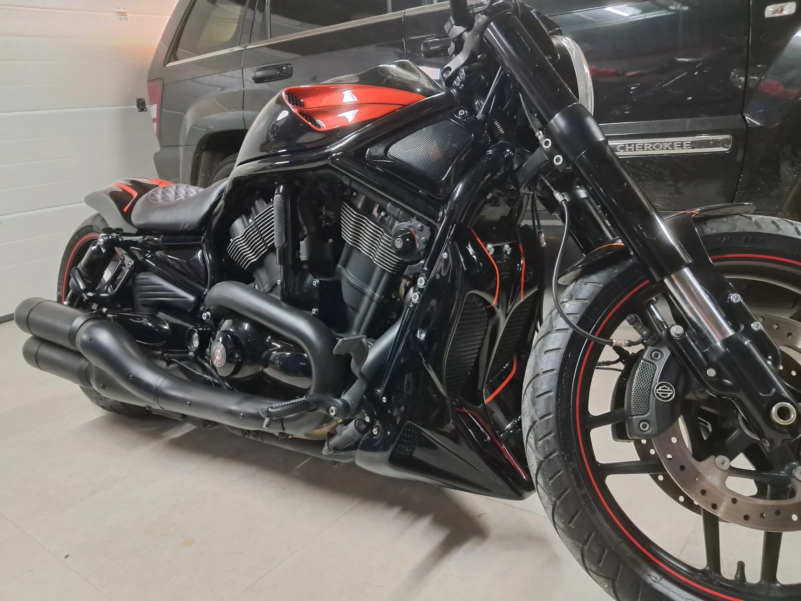 Harley-Davidson V-Rod NIGHT-ROD-ABS -CUSTOM-КАТО НОВ, снимка 14 - Мотоциклети и мототехника - 52524191