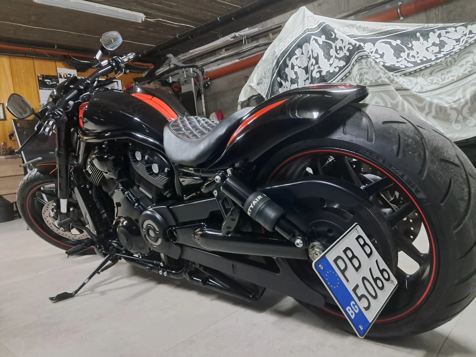 Harley-Davidson V-Rod NIGHT-ROD-ABS -CUSTOM-КАТО НОВ, снимка 12 - Мотоциклети и мототехника - 52524191