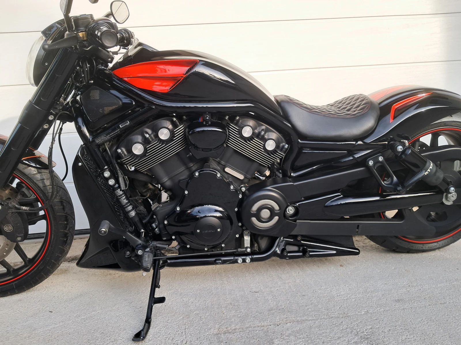 Harley-Davidson V-Rod NIGHT-ROD-ABS -CUSTOM, снимка 10 - Мотоциклети и мототехника - 52524191