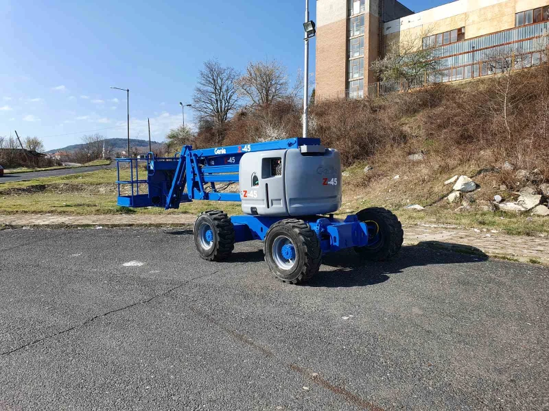 Автовишка Друга марка GENIE Z 45  4x4, снимка 3 - Индустриална техника - 49706782