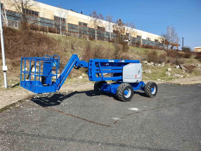Автовишка Друга марка GENIE Z 45  4x4, снимка 2 - Индустриална техника - 49706782