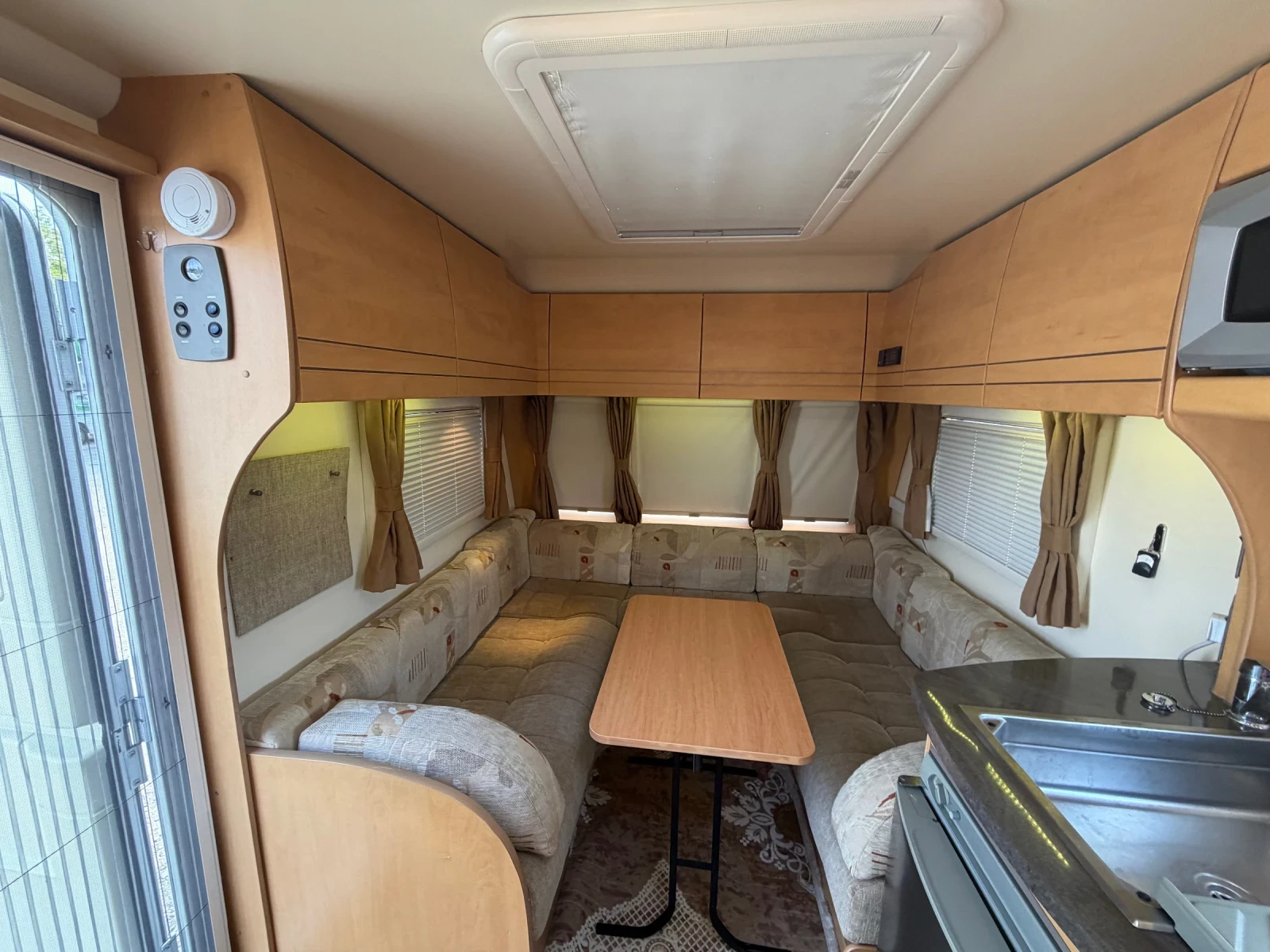 Каравана Bailey OLYMPUS , снимка 13 - Каравани и кемпери - 55774034