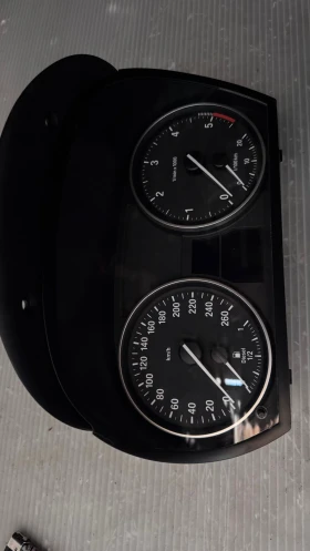       BMW X1 - 700151906 / 9283840-01 / 14369510