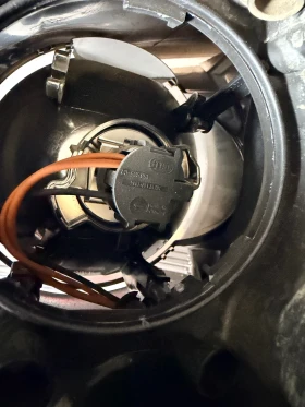 Десен фар XENON MERCEDES BENZ ML W164 , снимка 4 - Части - 53458201