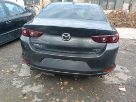 Mazda 3 S Premium AWD седан, снимка 6