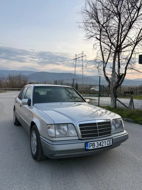 Mercedes-Benz 124 E220, снимка 2