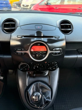 Mazda 2 1.3i  | Mobile.bg    12