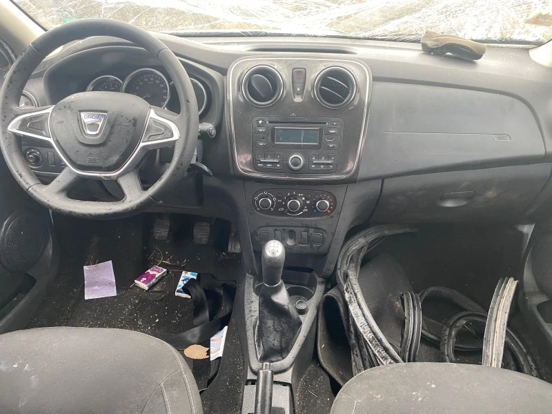 Dacia Sandero 1.5 DCI 75кс., снимка 6 - Автомобили и джипове - 39044029