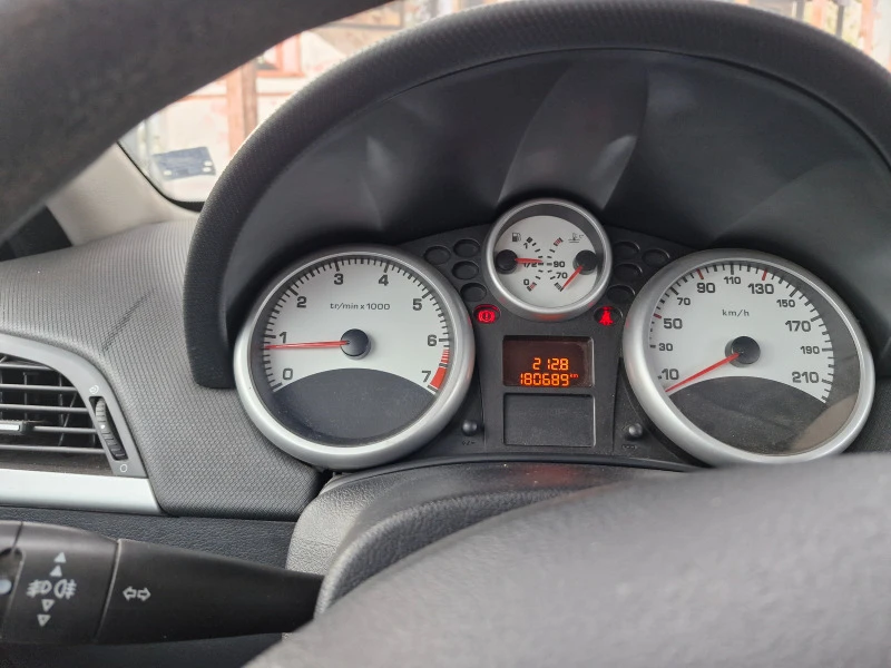 Peugeot 207, снимка 13 - Автомобили и джипове - 47190232