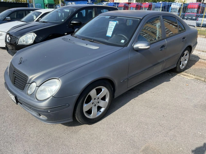 Mercedes-Benz E 500 4 matic, снимка 4 - Автомобили и джипове - 46894422