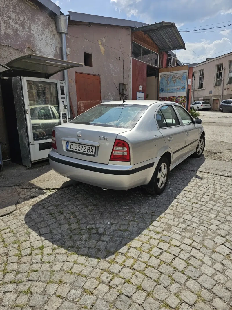 Skoda Octavia 1.8 T, снимка 4 - Автомобили и джипове - 47040600