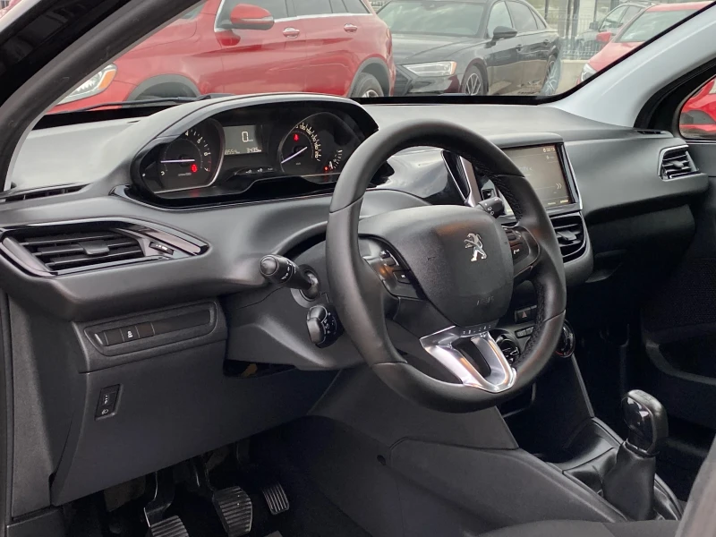 Peugeot 208 1.2i* 2018г* 78.000КМ* НОВА* , снимка 16 - Автомобили и джипове - 47297510