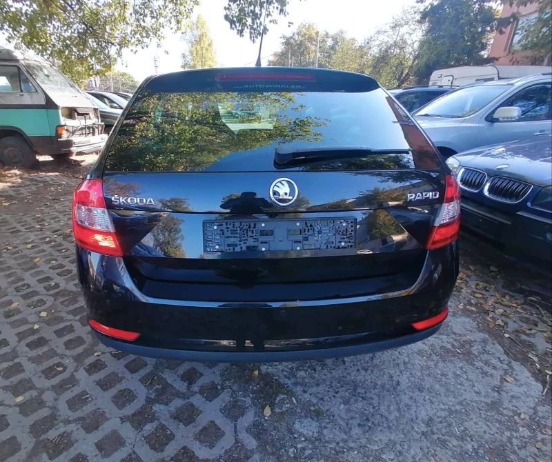 Skoda Rapid !!!1.6tdi !!! Avtomat !!! Evro6 !!!, снимка 4 - Автомобили и джипове - 47596076