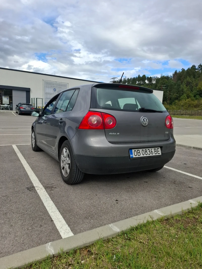 VW Golf, снимка 6 - Автомобили и джипове - 48251859