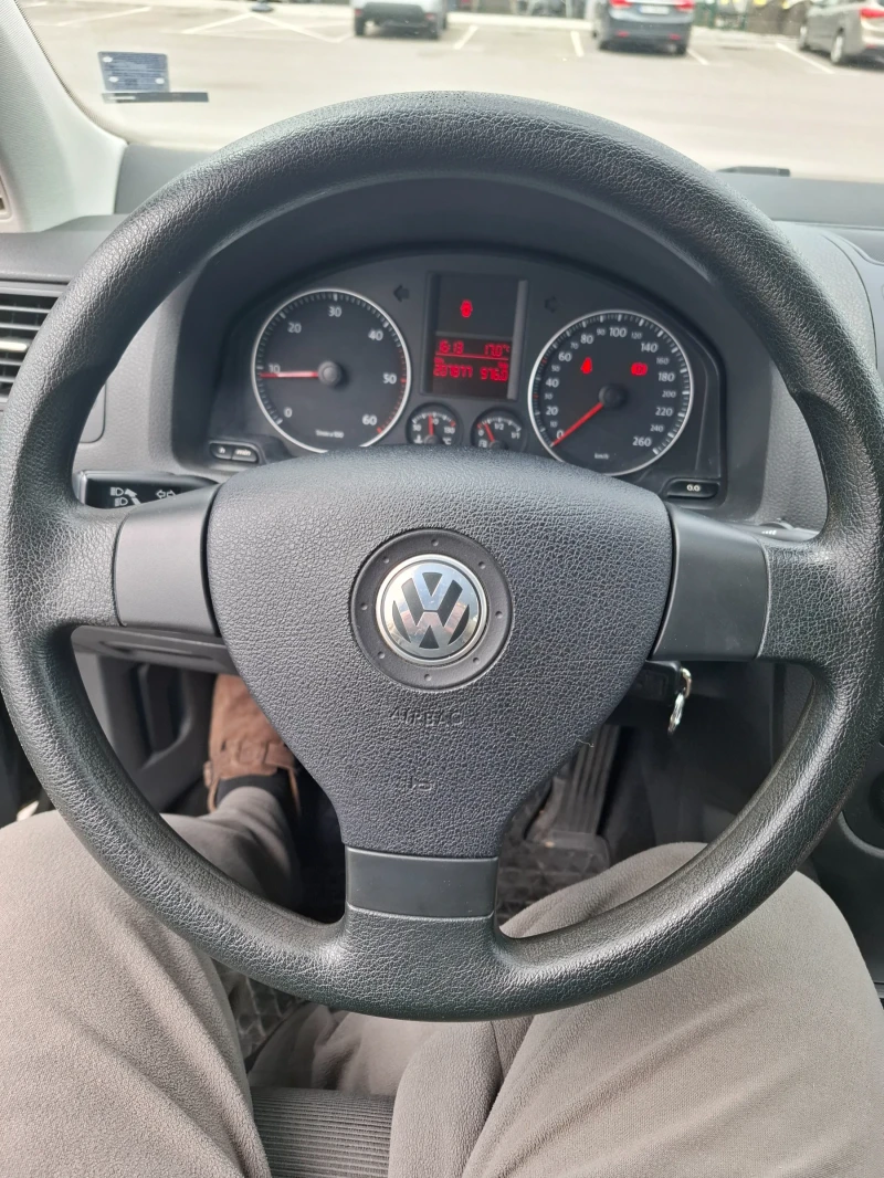 VW Golf, снимка 8 - Автомобили и джипове - 48251859