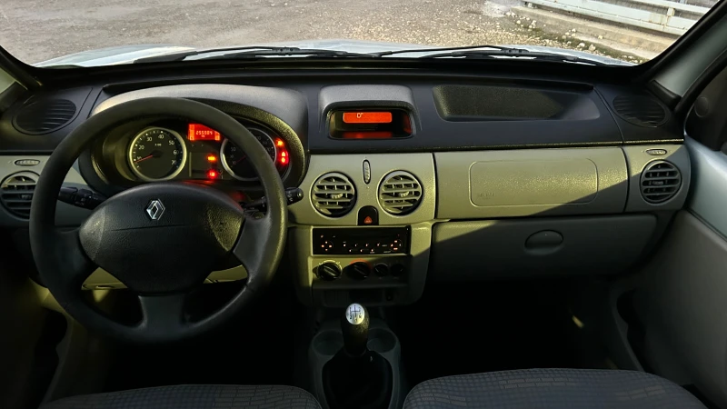 Renault Kangoo 1.5DCI-84к.с.-ВНОС ИТАЛИЯ, снимка 13 - Автомобили и джипове - 48504217