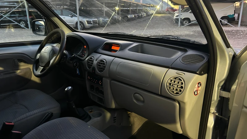 Renault Kangoo 1.5DCI-84к.с.-ВНОС ИТАЛИЯ, снимка 16 - Автомобили и джипове - 48504217