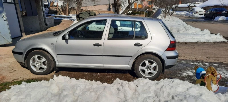 VW Golf 1.9 TDi, снимка 5 - Автомобили и джипове - 49258054