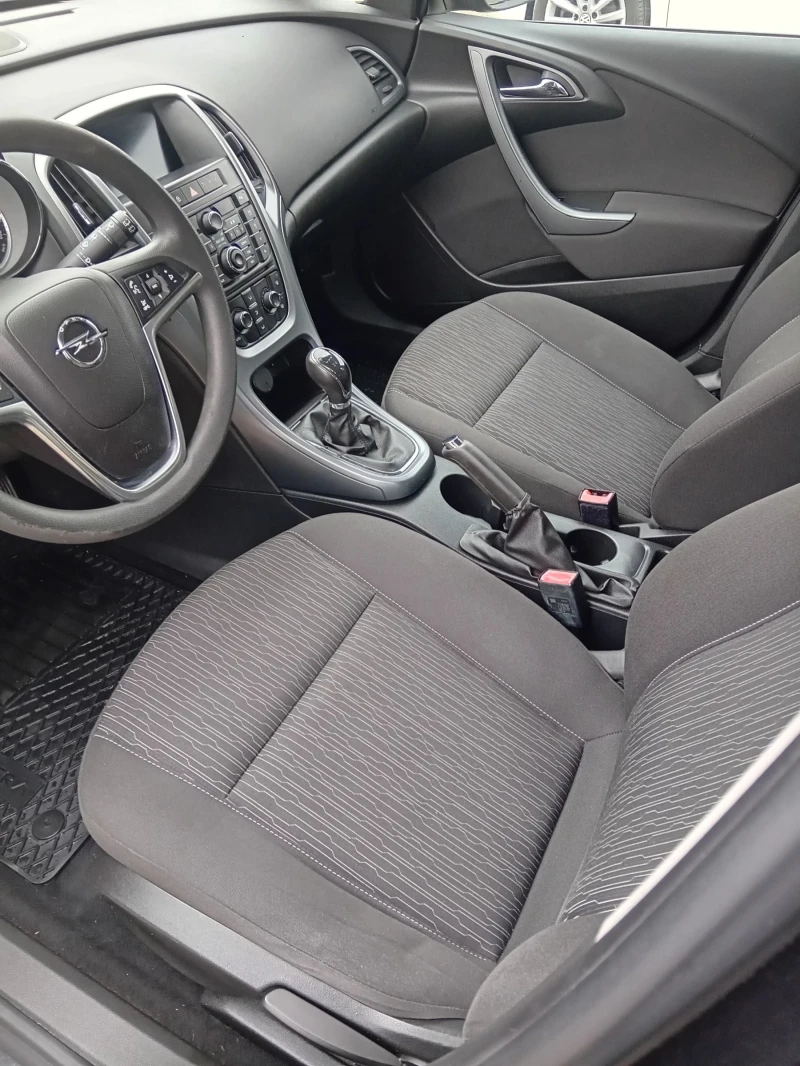 Opel Astra, снимка 7 - Автомобили и джипове - 52776325