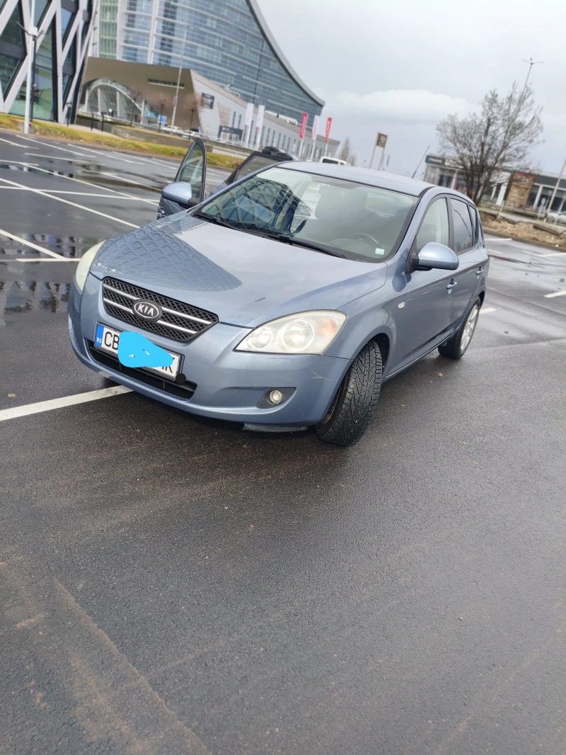 Kia Ceed 1.6 CRDI, снимка 2 - Автомобили и джипове - 53488425