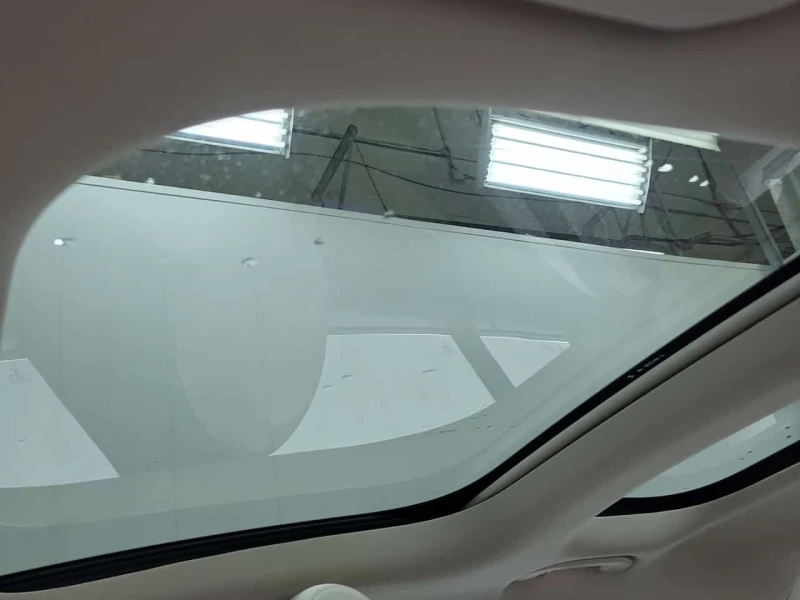 Mercedes-Benz E 300 * CARFAX * ЦЕНА ДО БГ, снимка 13 - Автомобили и джипове - 53508800