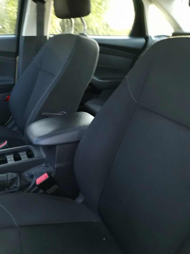 Ford Focus 1.0 EcoBoost, снимка 12 - Автомобили и джипове - 53518047