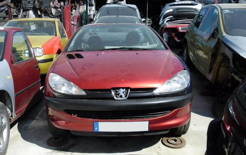 Peugeot 206 SW HDi/бензин - изображение 4