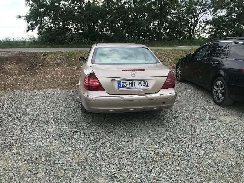 Mercedes-Benz E 270 Автомат на части, снимка 8 - Автомобили и джипове - 21773442