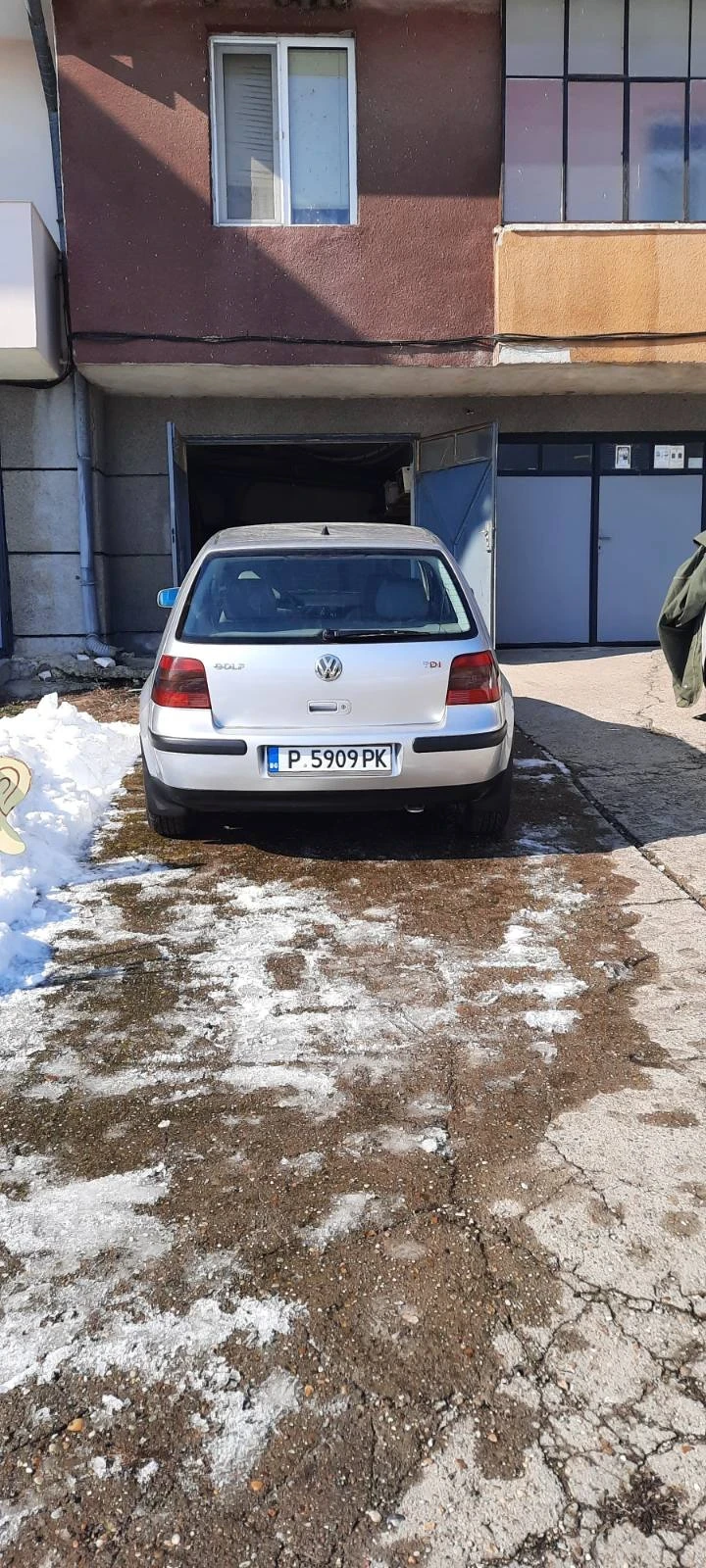 VW Golf 1.9 TDi, снимка 2 - Автомобили и джипове - 49258054