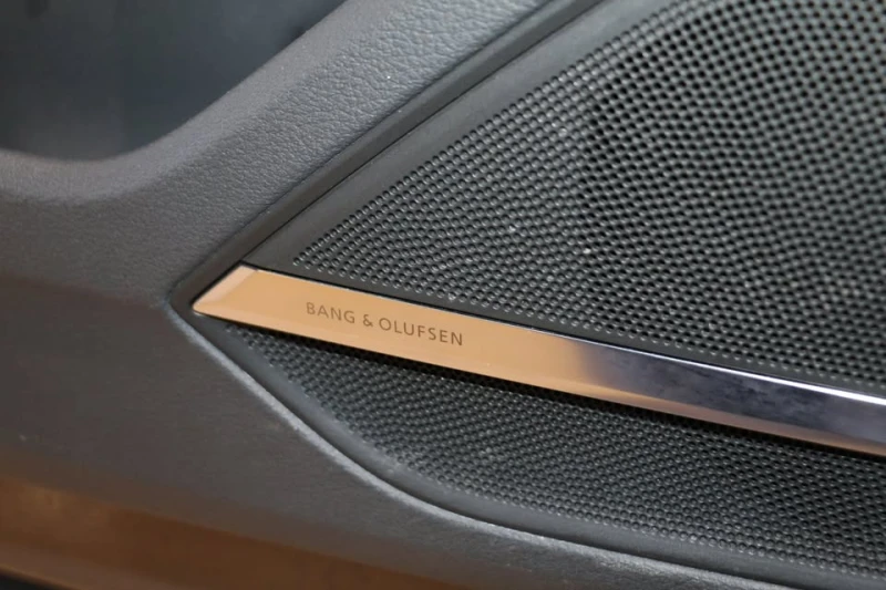 Audi A8 * S-Line* * HeadUp* * АвтоКредит* (ЦЕНА ДО БГ) - 67999 лв. - 52611422 | Car24.bg