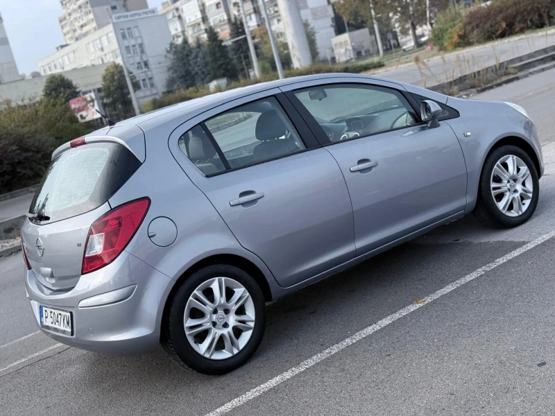 Opel Corsa 1.2i/COSMO/СМЕНЕНА ВЕРИГА/146000км !! РЕАЛЕН!! - 4900 лв. / 2505.33 € - 15860906 1