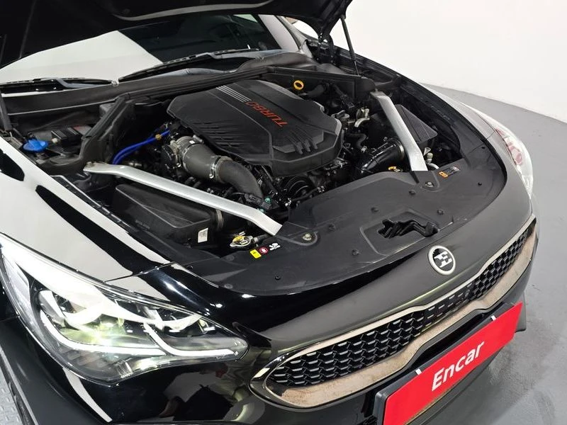Kia Stinger 3.3 Turbo AWD| 365к.с., снимка 6 - Автомобили и джипове - 56170111