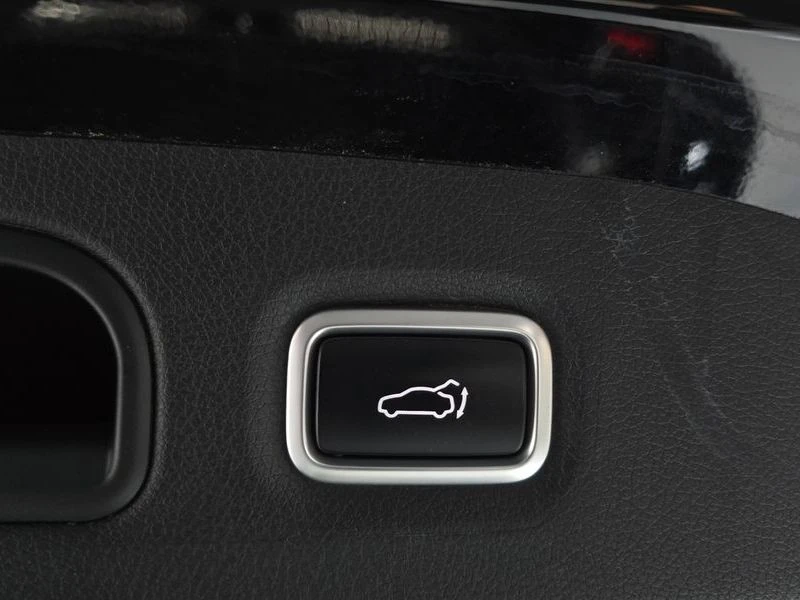 Kia Stinger 3.3 Turbo AWD| 365к.с., снимка 16 - Автомобили и джипове - 56170111